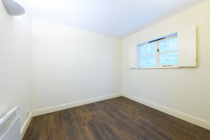 Bedroom- click for photo gallery